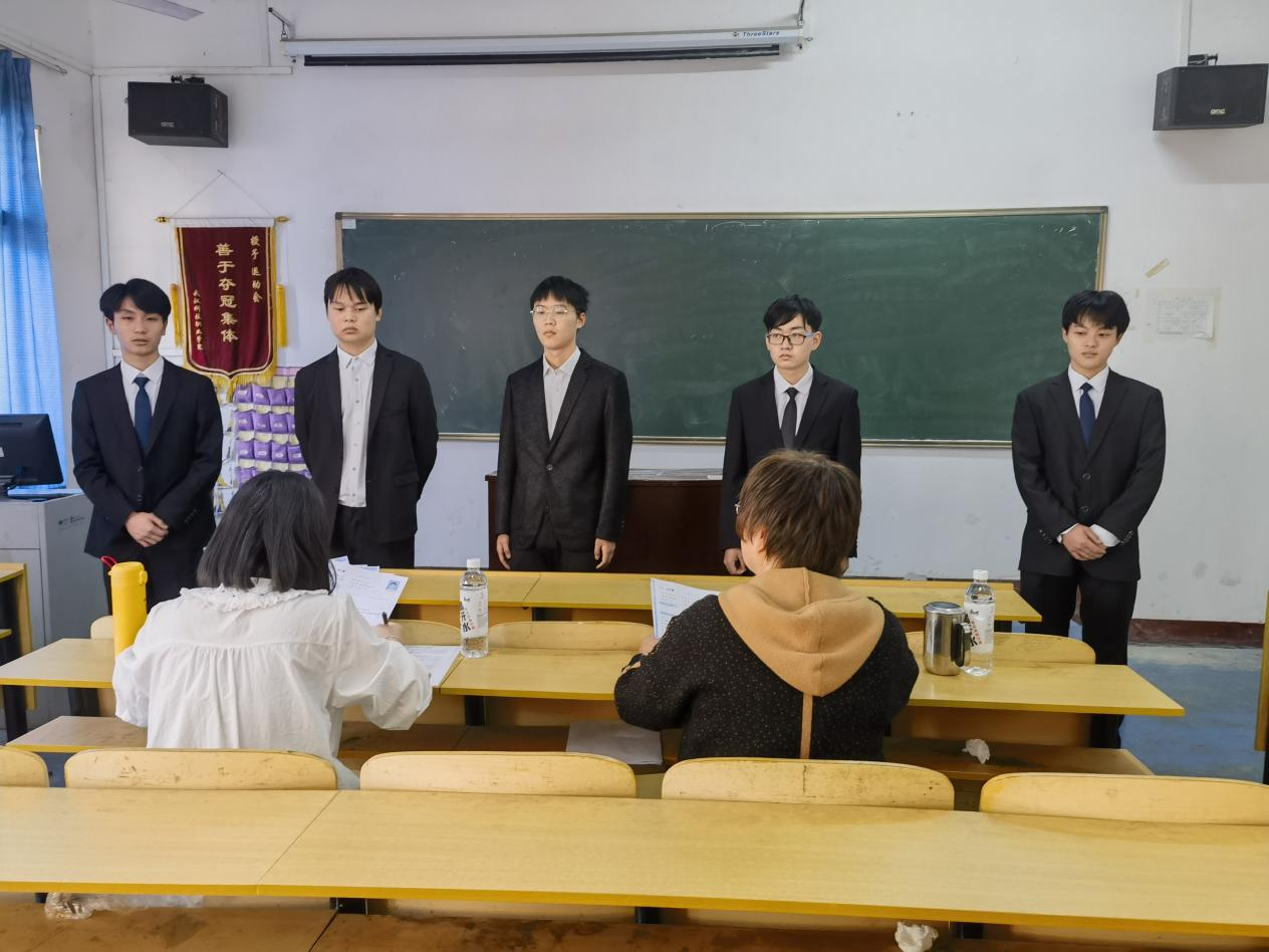 校園忙“招聘”，職場預練兵