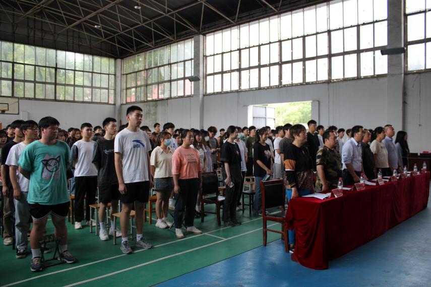 我校舉辦2022-2023學年“五四”表彰大會暨文藝匯演 我校舉辦2022-2023學年“五四”表彰大會暨文藝匯演