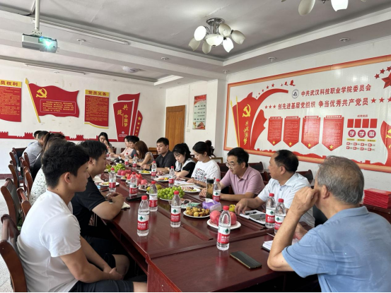我院召開“躬耕教壇，強國有我”教師節座談會