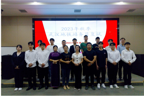 精心安排，送生上門——我校送2023屆畢業生赴企業參加面試