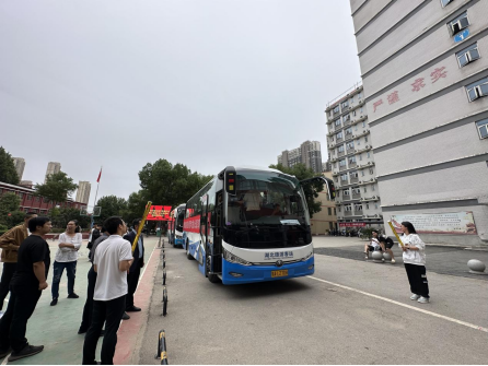 武科職學子開啟新征程：我院歡送學生赴企業(yè)實習就業(yè)！
