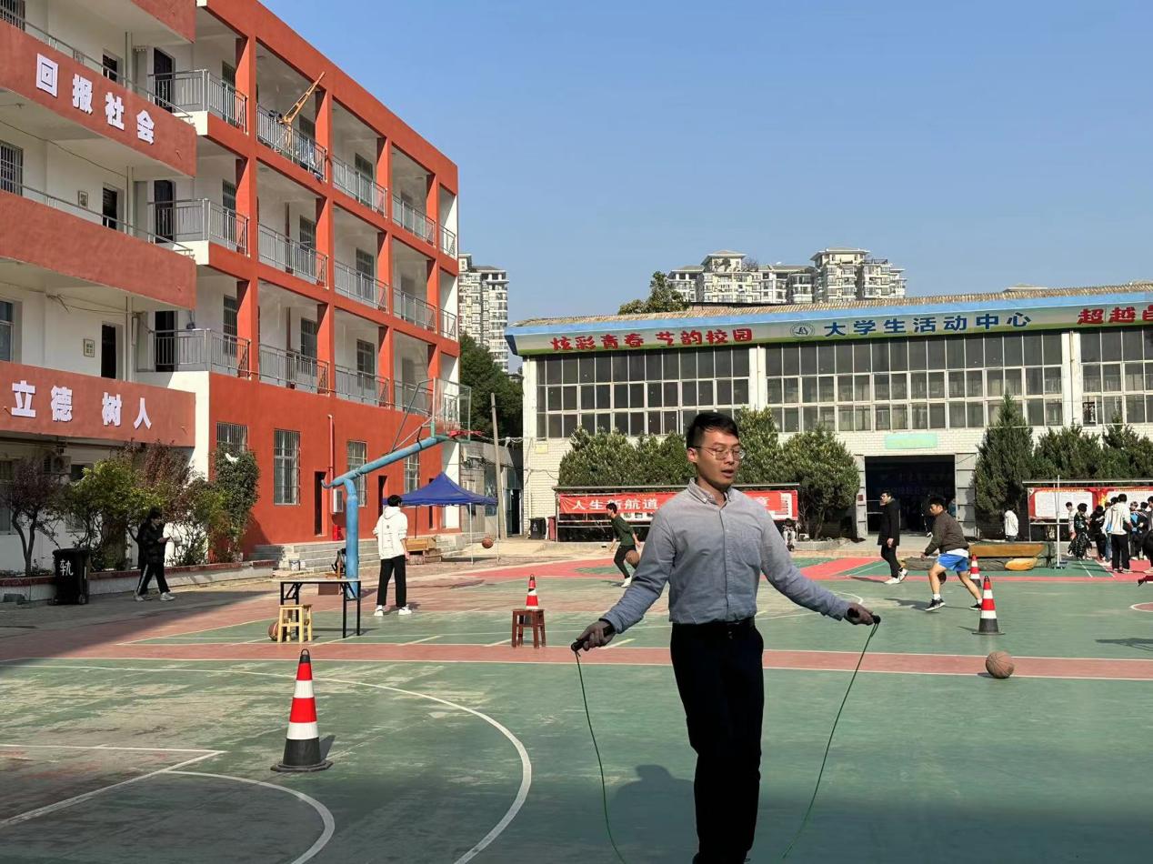 青春奮進新時代,運動逐夢向未來——武漢科技職業學院2023年秋季運動會暨教職工運動會 青春奮進新時代,運動逐夢向未來——武漢科技職業學院2023年秋季運動會暨教職工運動會