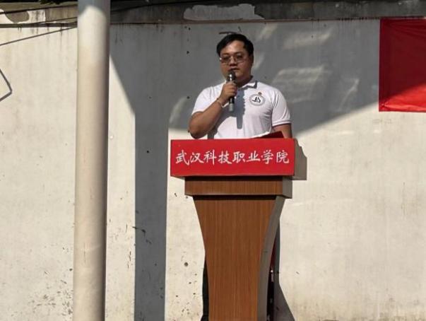 燃五四薪火，揚(yáng)青春風(fēng)采