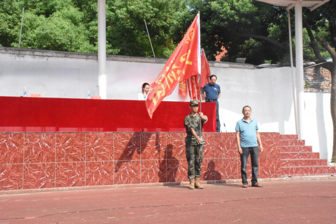 武漢科技職業學院舉行新生開訓典禮 暨軍訓開營儀式