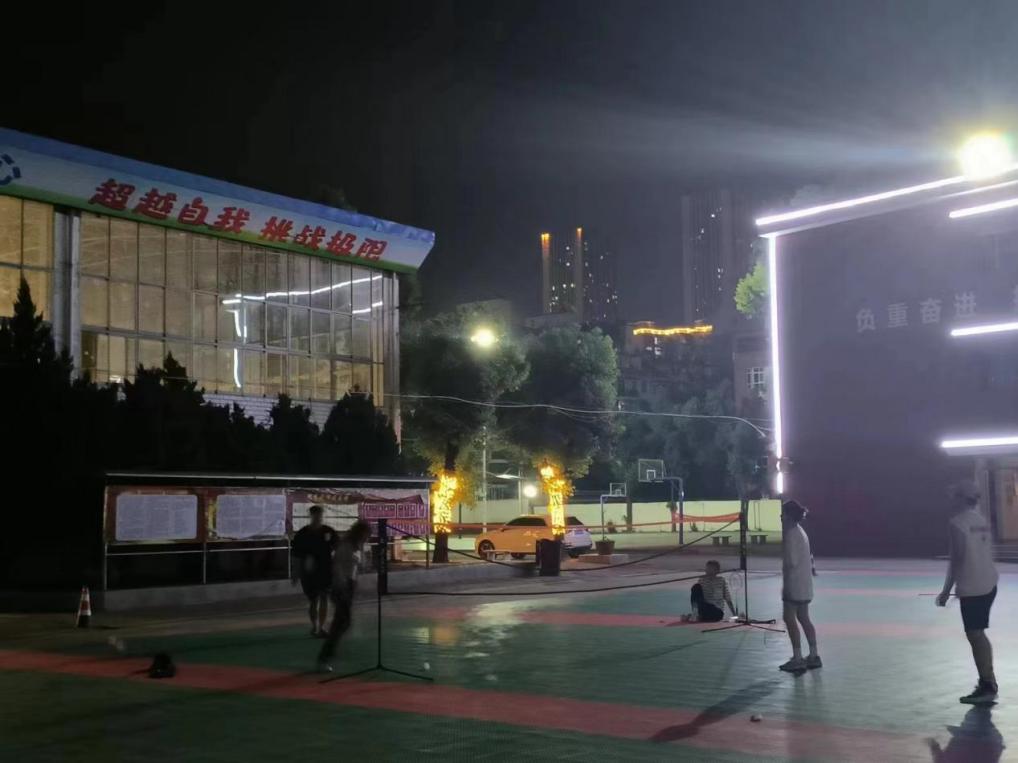 團簇星空，綻放芳華               ——武漢科技職業學院第二屆社團文化節