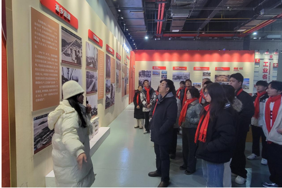 我院赴黃石開展“青春飛揚·智匯黃石行”社會實踐活動 我院赴黃石開展“青春飛揚·智匯黃石行”社會實踐活動