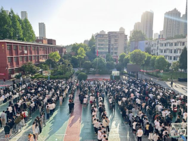 武漢科技職業學院2025年全民國家安全教育日主題升旗儀式