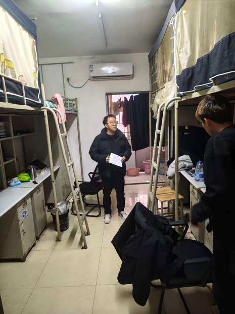 我院開展學生宿舍衛生安全大檢查 共筑平安校園