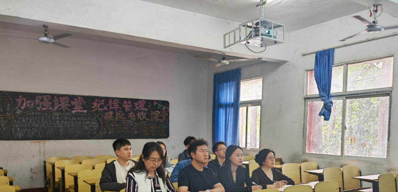 武漢科技職業學院 舉辦全體輔導員心理危機干預能力進階培訓