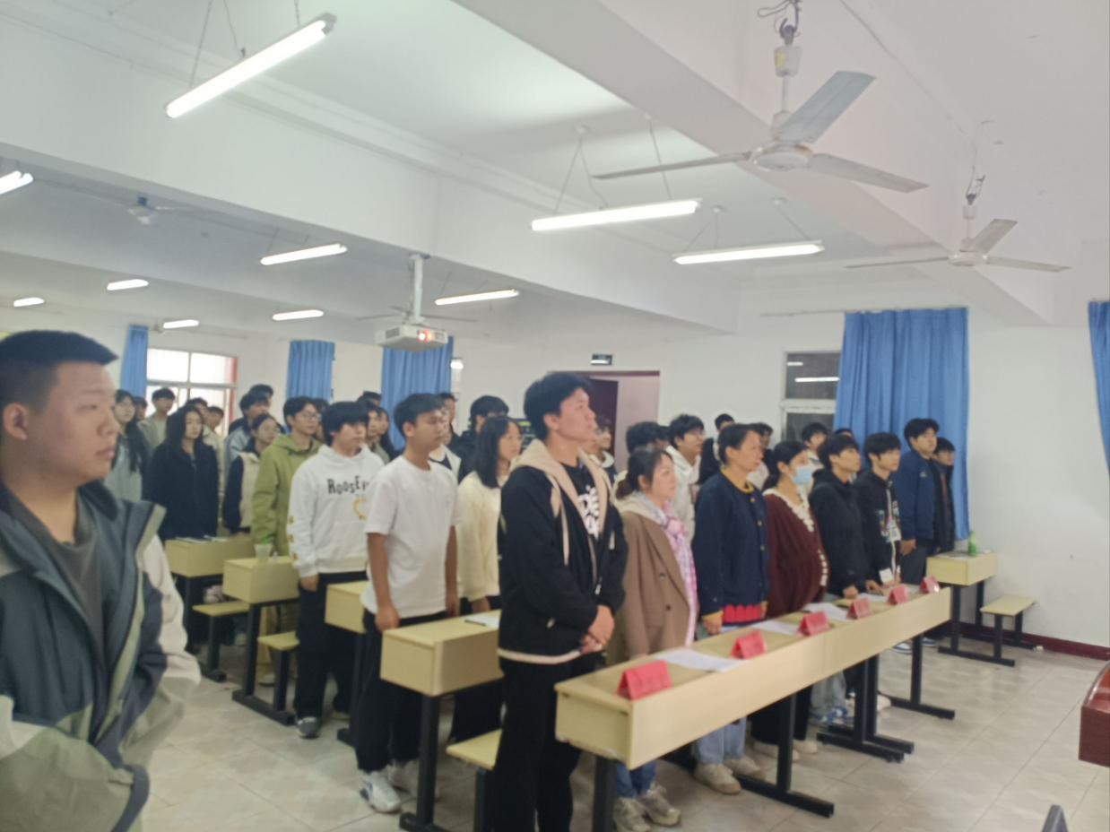 武漢科技職業學院第八期團課開班儀式順利舉行